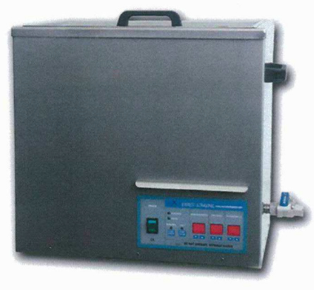Ultrasonic cleaning tank for metal parts