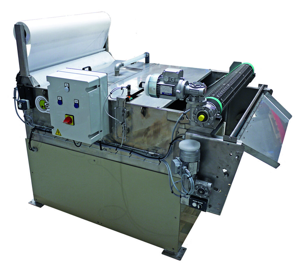 Separation of suspended matter with belt skimmer to filter water laden with sludge with Aspifloc TS Skimmer 100 GD equipment