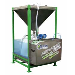 Semi-automatic tank equipped with a mixer for treatment through coagulation and filtering water laden with paint sludge
